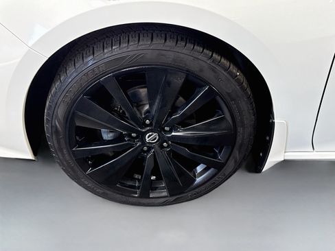 Used 2022 Nissan Altima 2.5 SR w/ Midnight Edition Package AWD/4WD image 38