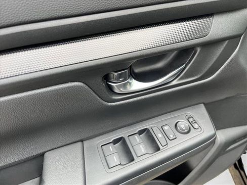 Used 2025 Honda CR-V EX image 19