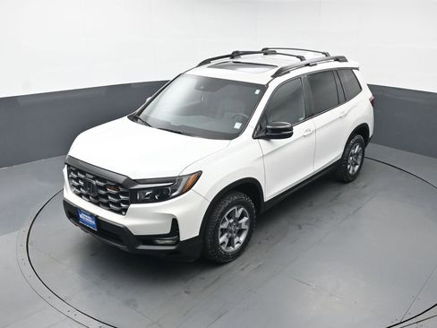 Used 2023 Honda Passport TrailSport image 42