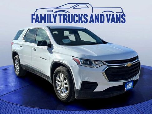 Used 2020 Chevrolet Traverse LS image 7