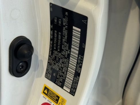 Used 2015 Toyota Highlander LE image 33