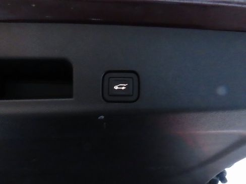 Used 2025 GMC Acadia Elevation w/ Elevation Premium Package image 22