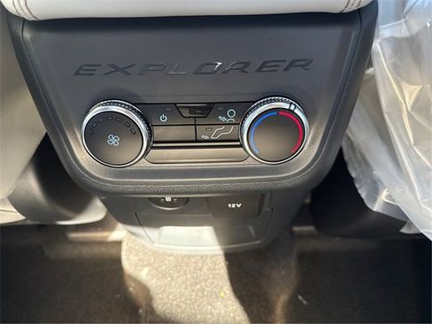 New 2026 Ford Explorer Active w/ Active Comfort Package image 22