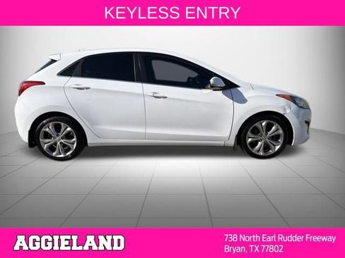 Used 2014 Hyundai Elantra GT w/ Option Group 02 FWD image 4