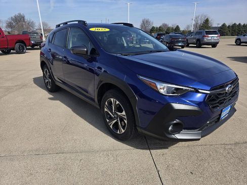 Used 2025 Subaru Crosstrek 2.0i Premium image 10