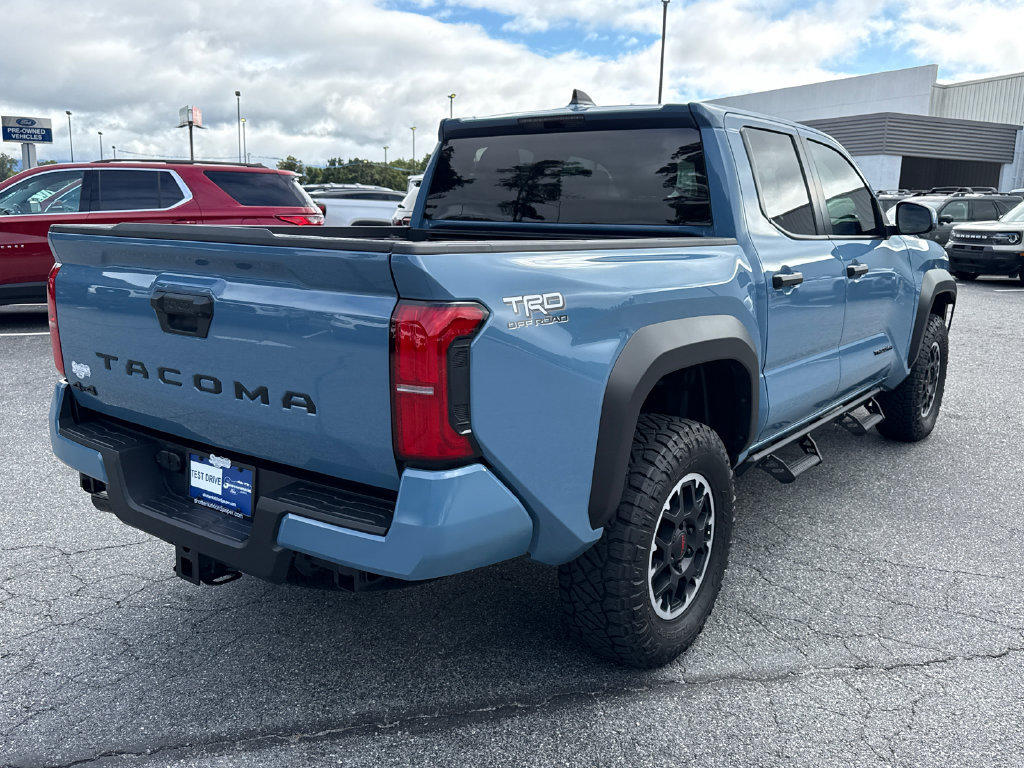 Used 2026 Toyota Tacoma TRD Off-Road AWD/4WD image 7