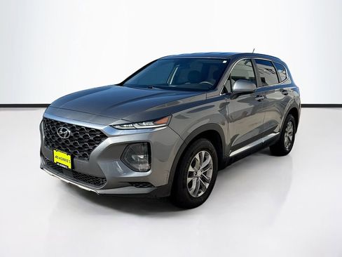 Used 2020 Hyundai Santa Fe SE image 1