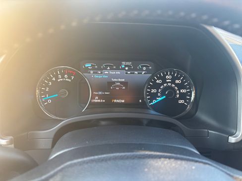 Used 2018 Ford F150 Lariat image 13