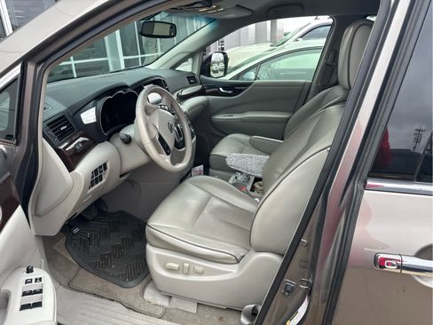 Used 2015 Nissan Quest SL w/ Tow Package image 6