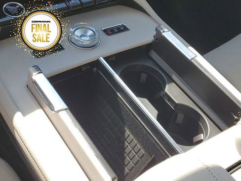 New 2025 Lincoln Navigator Reserve image 29