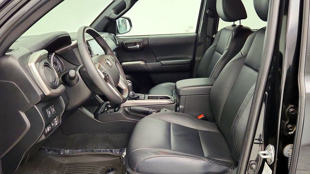 Used 2021 Toyota Tacoma Limited w/ Nightshade Package AWD/4WD image 22