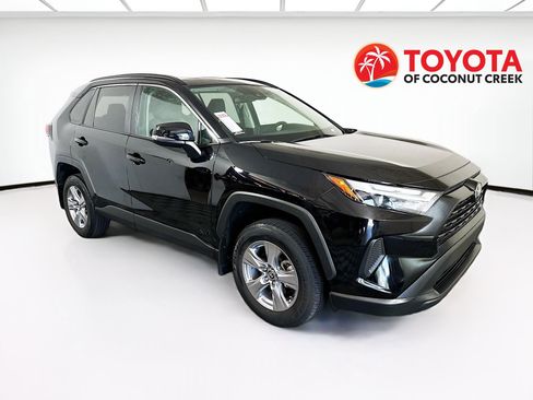Used 2025 Toyota RAV4 XLE w/ Convenience Package FWD image 1