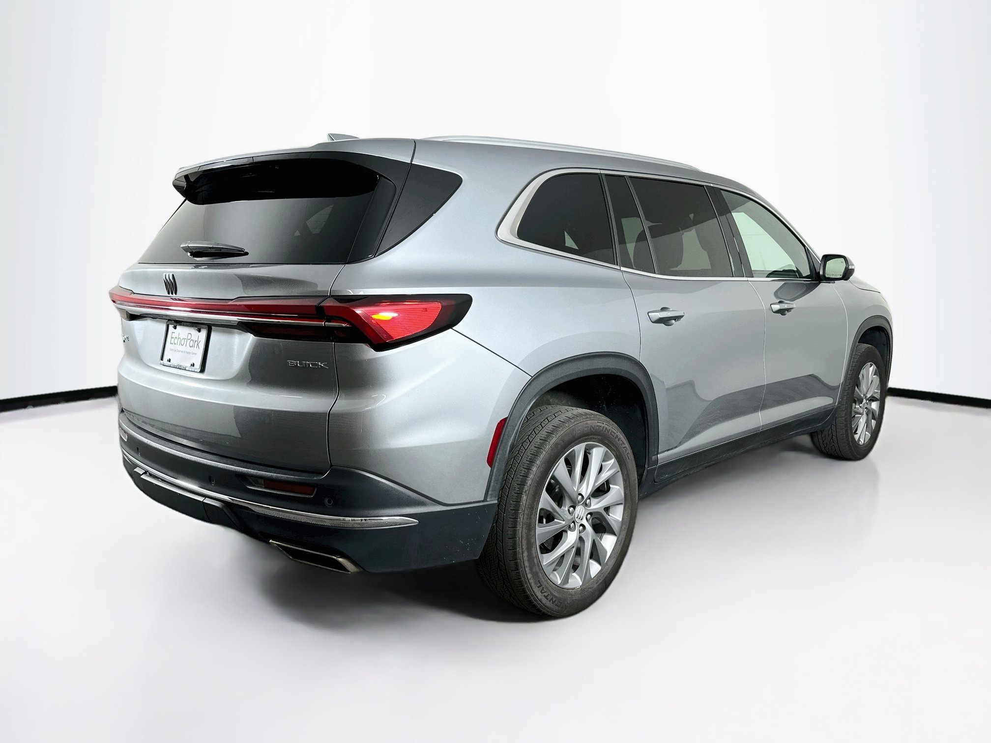Used 2025 Buick Enclave Preferred AWD/4WD image 9