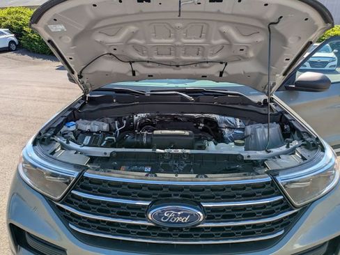 Used 2020 Ford Explorer XLT w/ Comfort Package AWD/4WD image 27
