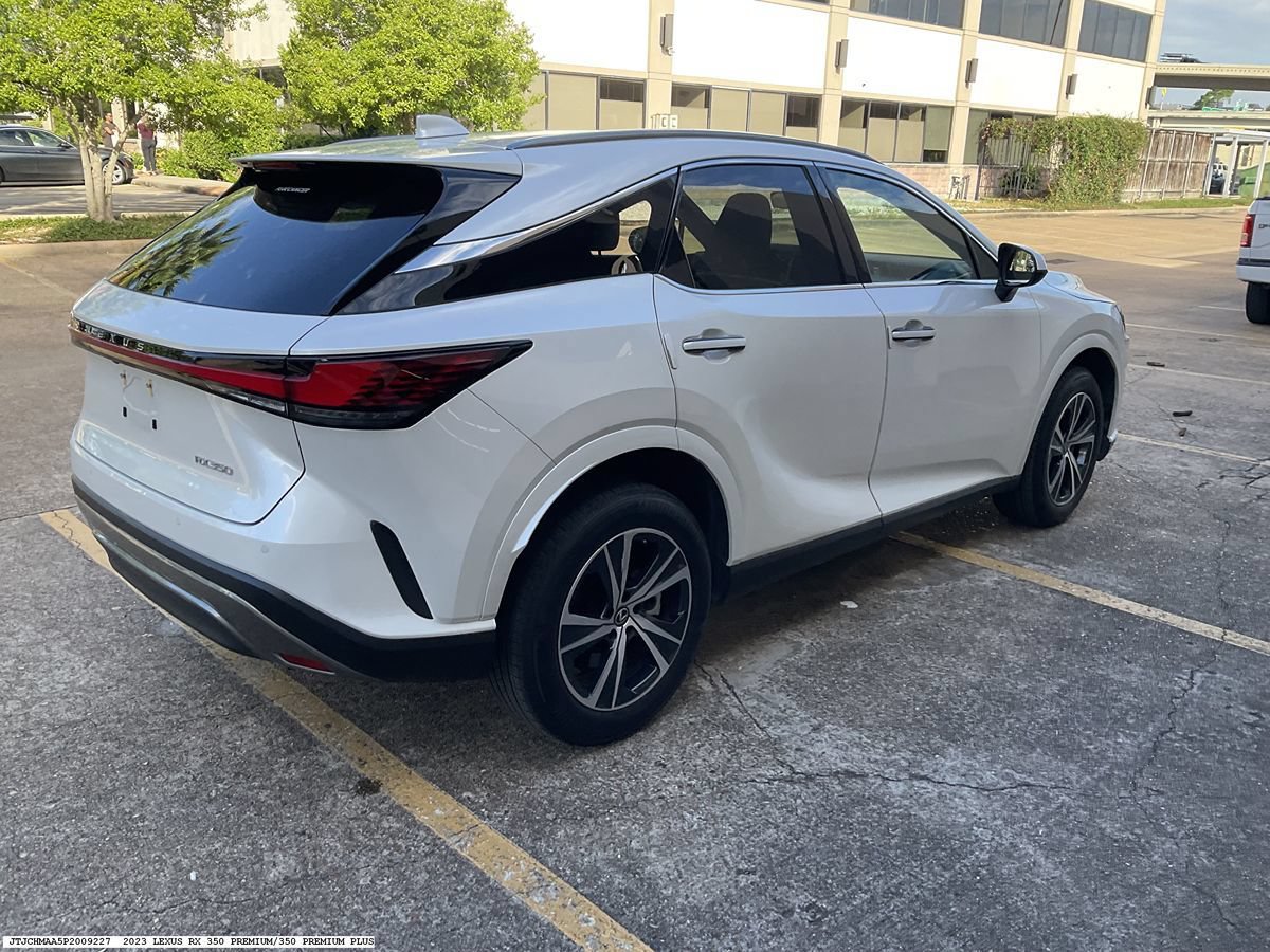 Used 2023 Lexus RX 350 Premium w/ Cold Area Package FWD image 6