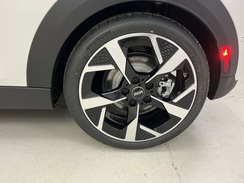 Certified 2025 MINI Cooper S image 11