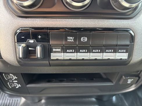 Used 2024 RAM 2500 Tradesman w/ Snow Chief Group image 36