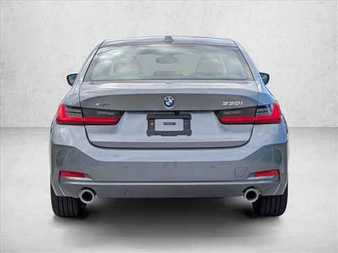 Used 2026 BMW 330i xDrive Sedan w/ Premium Package AWD/4WD image 8