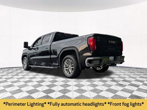 Used 2021 GMC Sierra 1500 SLT w/ SLT Premium Plus Package AWD/4WD image 18