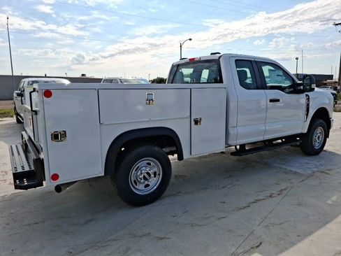 Used 2024 Ford F350 XL w/ Snow Plow Prep Package image 6