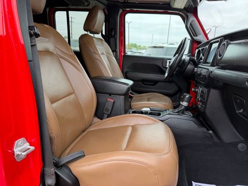Used 2020 Jeep Gladiator Rubicon image 22