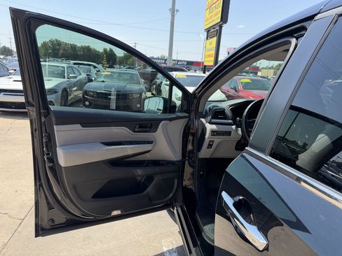 Used 2020 Honda Odyssey EX-L image 12