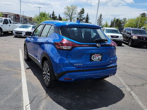 Used 2022 Nissan Kicks SV FWD image 9