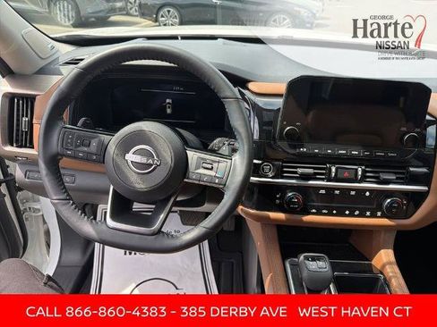 Certified 2023 Nissan Pathfinder Platinum AWD/4WD image 14