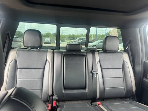 Used 2018 Ford F150 Raptor w/ Equipment Group 801A Mid AWD/4WD image 9