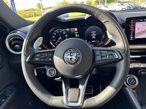 Used 2024 Alfa Romeo Tonale Veloce w/ Active Assist Package AWD/4WD image 16