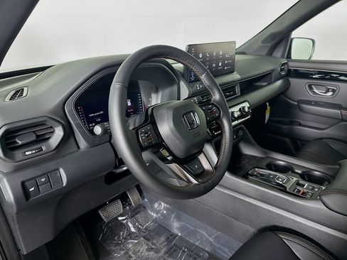 New 2026 Honda Pilot TrailSport image 8