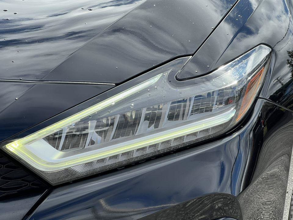 Used 2021 Nissan Maxima 3.5 SV w/ Floor Mat Group FWD image 6