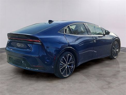 Used 2023 Toyota Prius Limited image 4