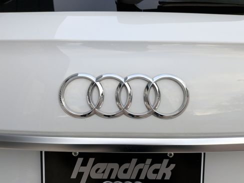 Certified 2022 Audi Q5 2.0T Premium Plus w/ Premium Plus Package image 37