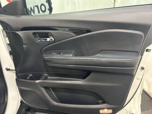 Used 2019 Honda Ridgeline RTL-E image 11