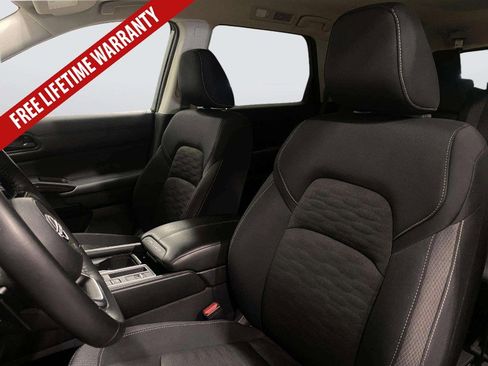 Used 2025 Nissan Pathfinder SV FWD image 28