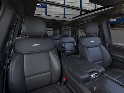 New 2026 Ford Expedition Platinum image 10
