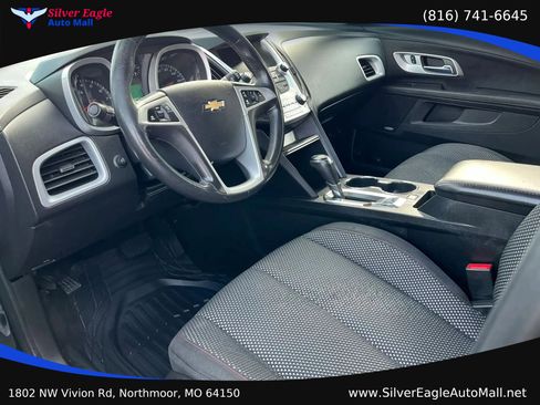 Used 2017 Chevrolet Equinox LT w/ Convenience Package FWD image 6
