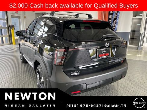 New 2026 Nissan Kicks SR w/ SR Premium Package FWD image 9
