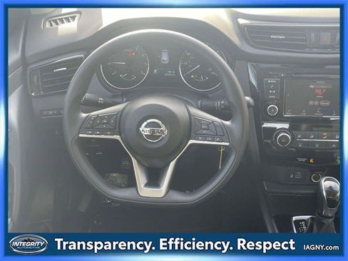 Certified 2022 Nissan Rogue Sport S image 14