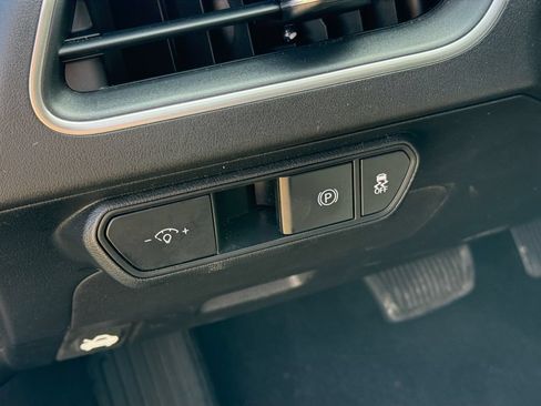 Used 2025 Kia K4 FWD image 17