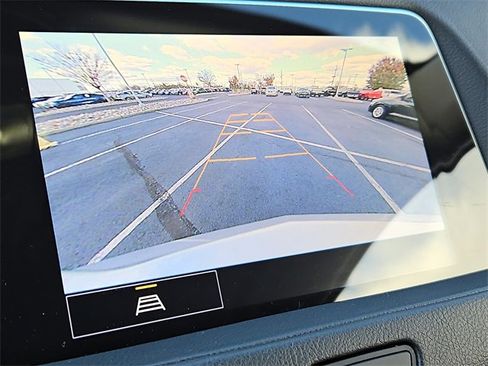 Used 2022 Cadillac XT4 Premium Luxury w/ Safety Alert Package image 31