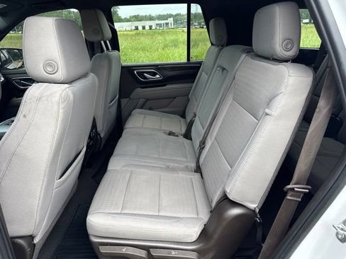 Used 2024 Chevrolet Tahoe LS RWD image 13