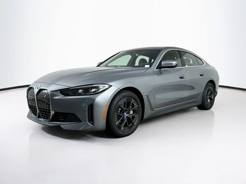 Used 2024 BMW i4 eDrive35 w/ Convenience Package RWD image 3