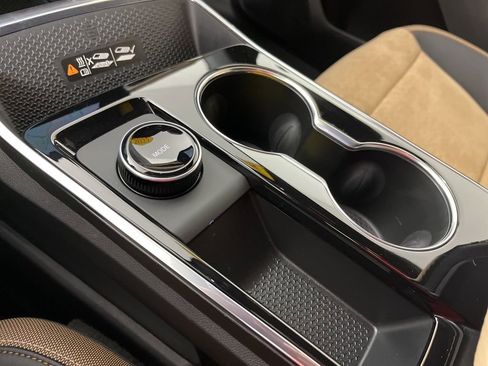 Certified 2025 Chevrolet Equinox ACTIV image 31