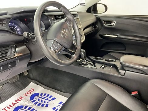 Used 2018 Toyota Avalon XLE image 11