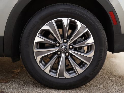 Used 2025 Buick Envision Preferred image 41