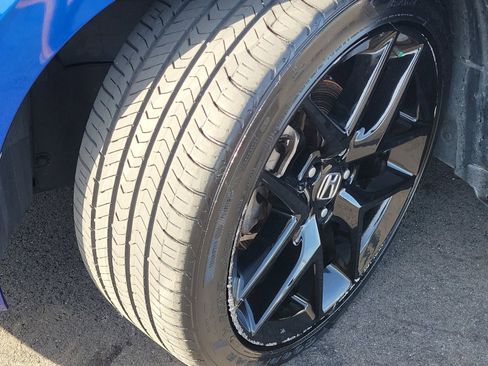 Used 2023 Honda Civic Sport image 11