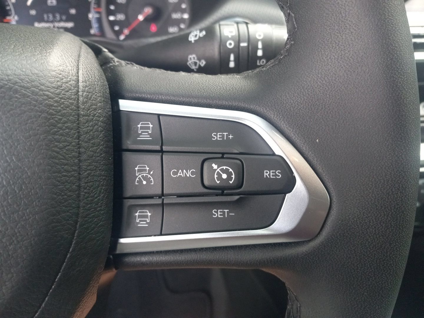 Used 2026 Jeep Compass Limited AWD/4WD image 6