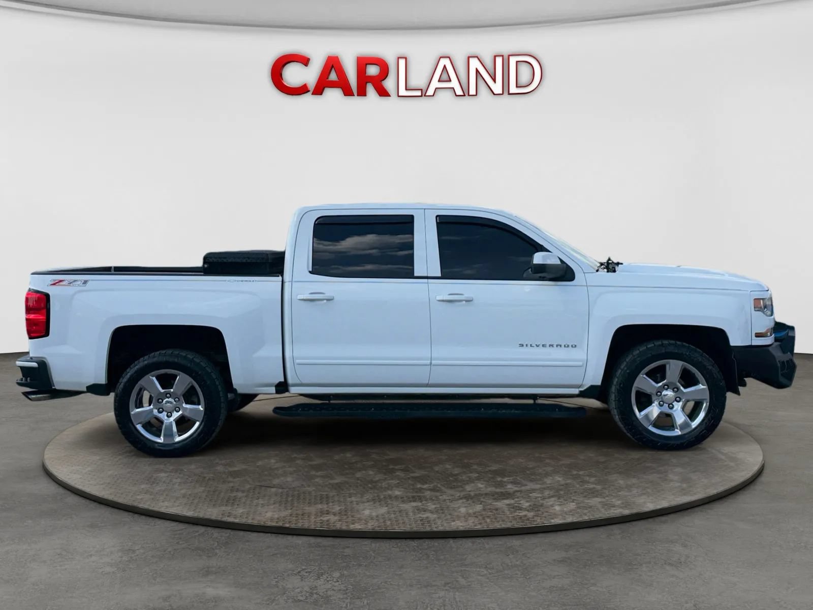 Used 2017 Chevrolet Silverado 1500 LT w/ All Star Edition AWD/4WD image 7